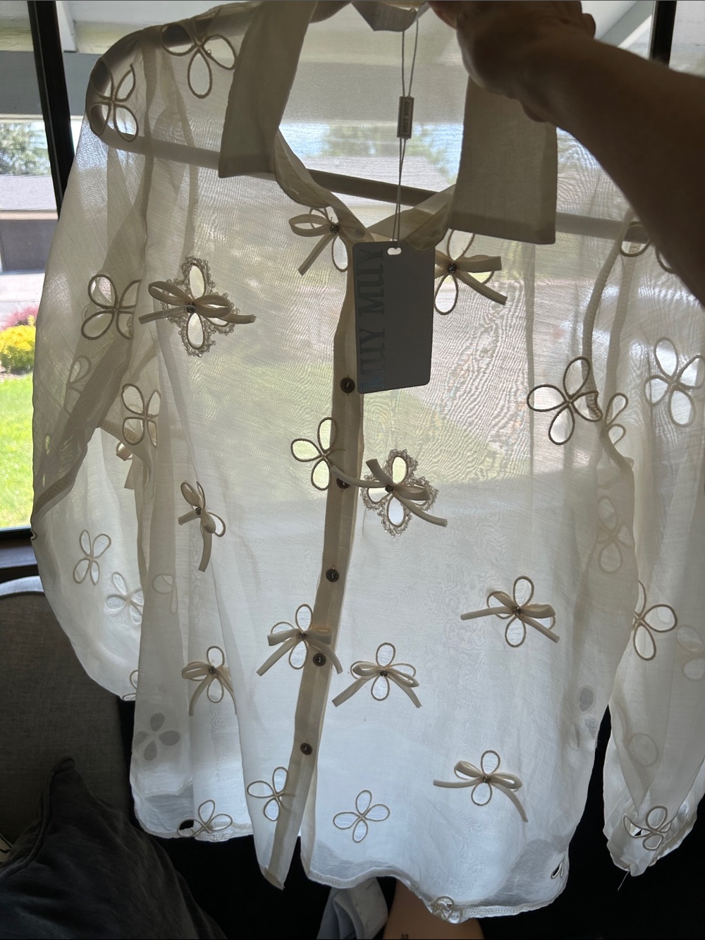MUY MUY FANCY COLLECTION SHEER FLORAL IVORY CUTOUT BOW RHINESTONE DETAILS SZ L